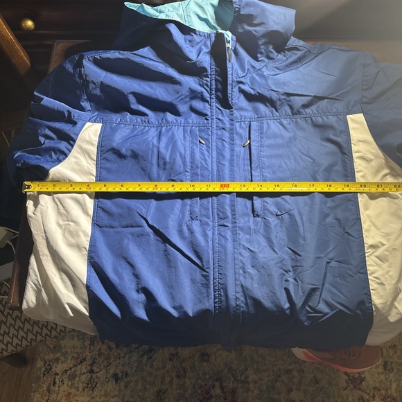 Nike Wind Runner Jacket Ladies Sz XL. Hooded. Blue,‎ White, Teal - Picture 12 of 15